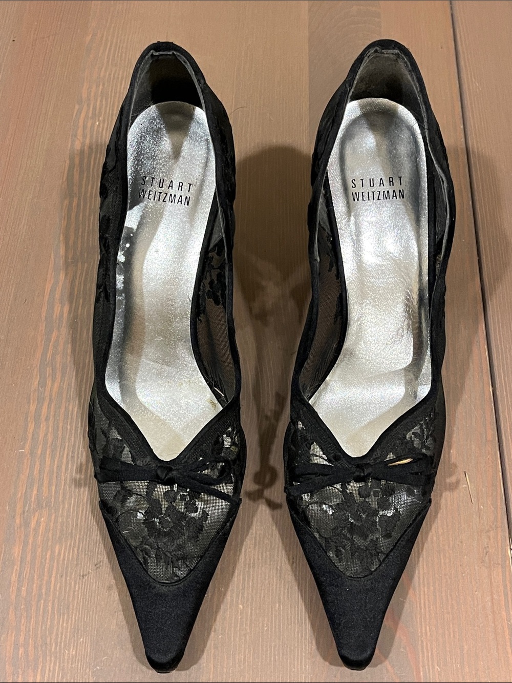 Stuart Weitzman Black Lace Kitten Heels Size 7 Point Toe Designer Dressy Witchy